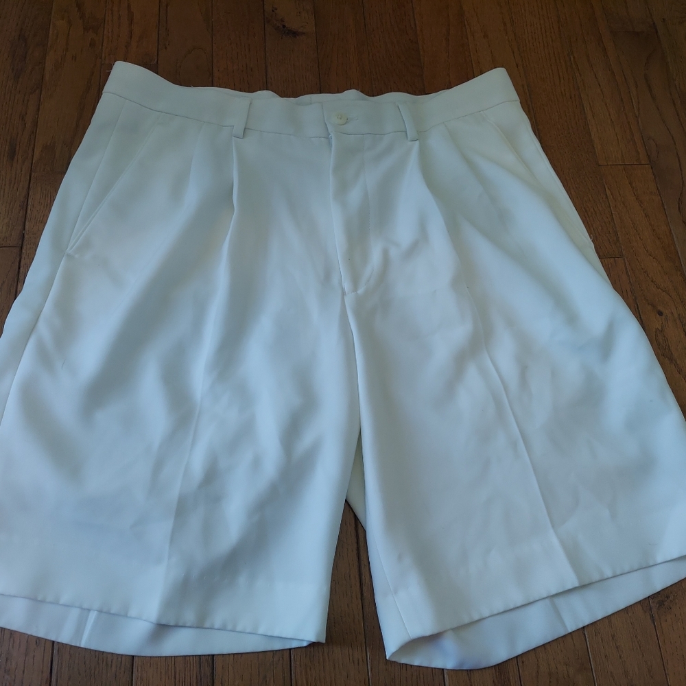 Alan Flusser Men's Golf Shorts Pleated White Size 34